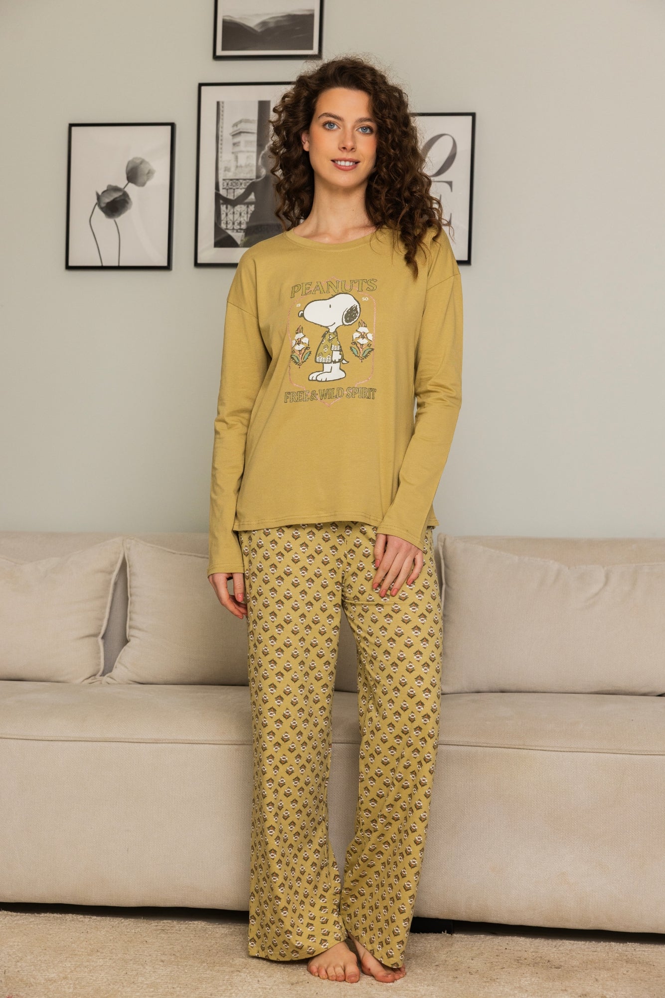 "Peanuts" pajama set