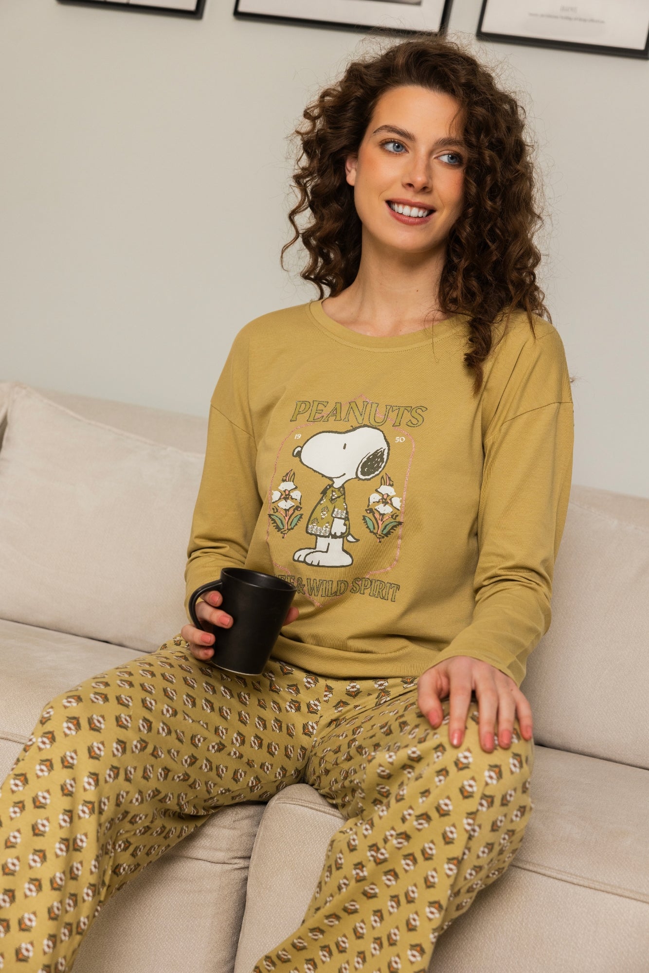 "Peanuts" pajama set