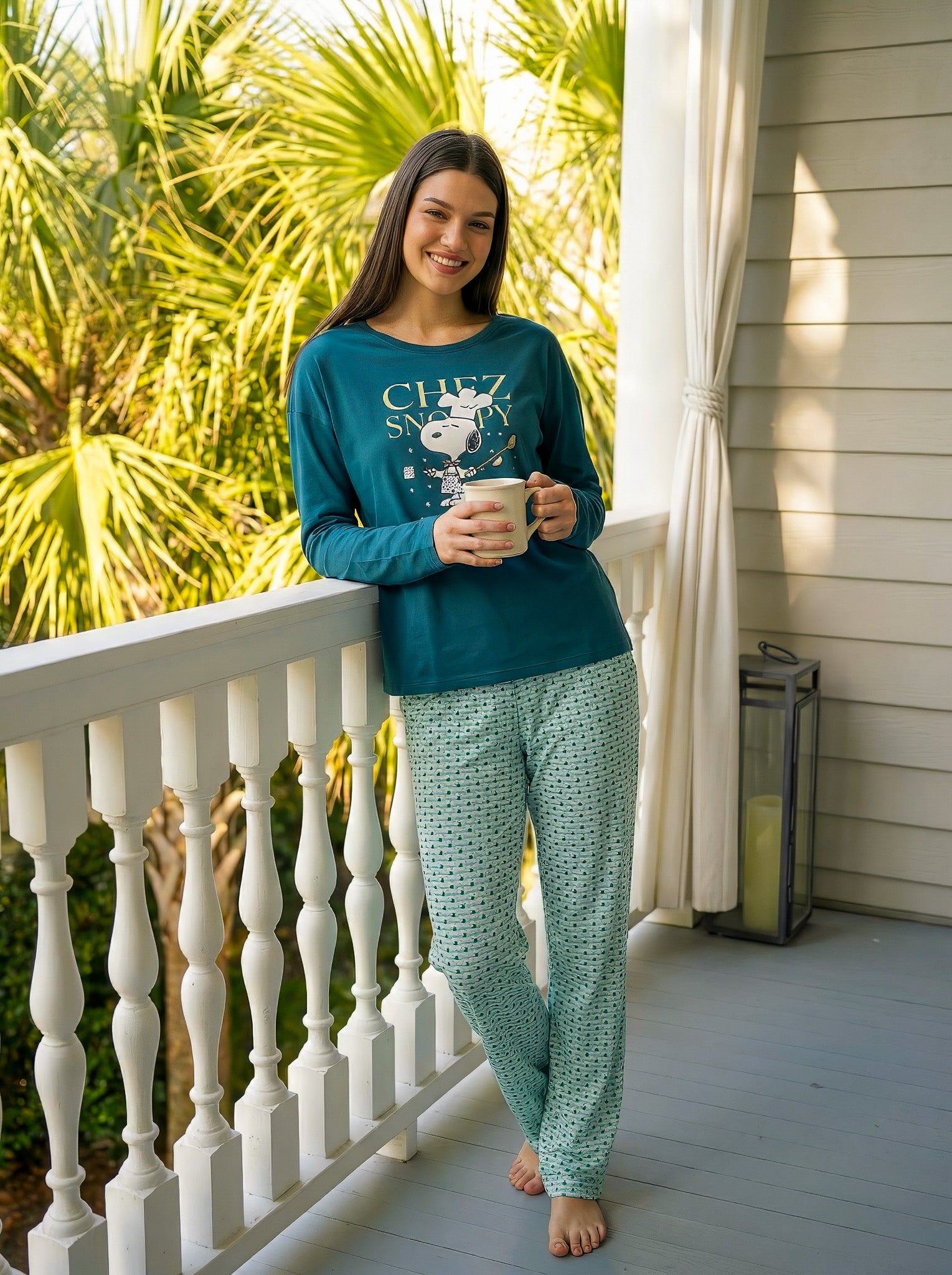 "Chez Snoopy" Pajama Set