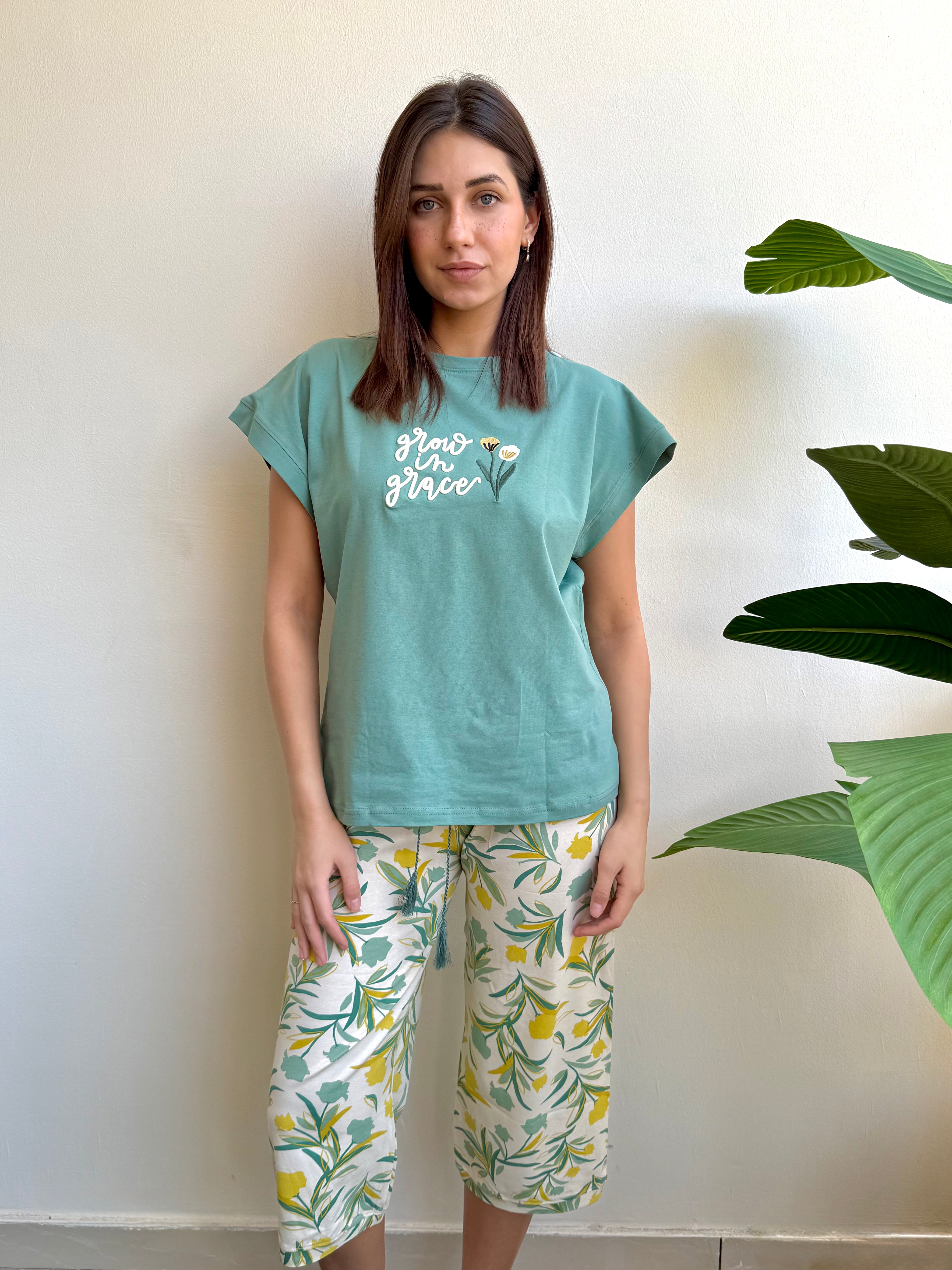 "GLOWING" Bermuda Pajama Set