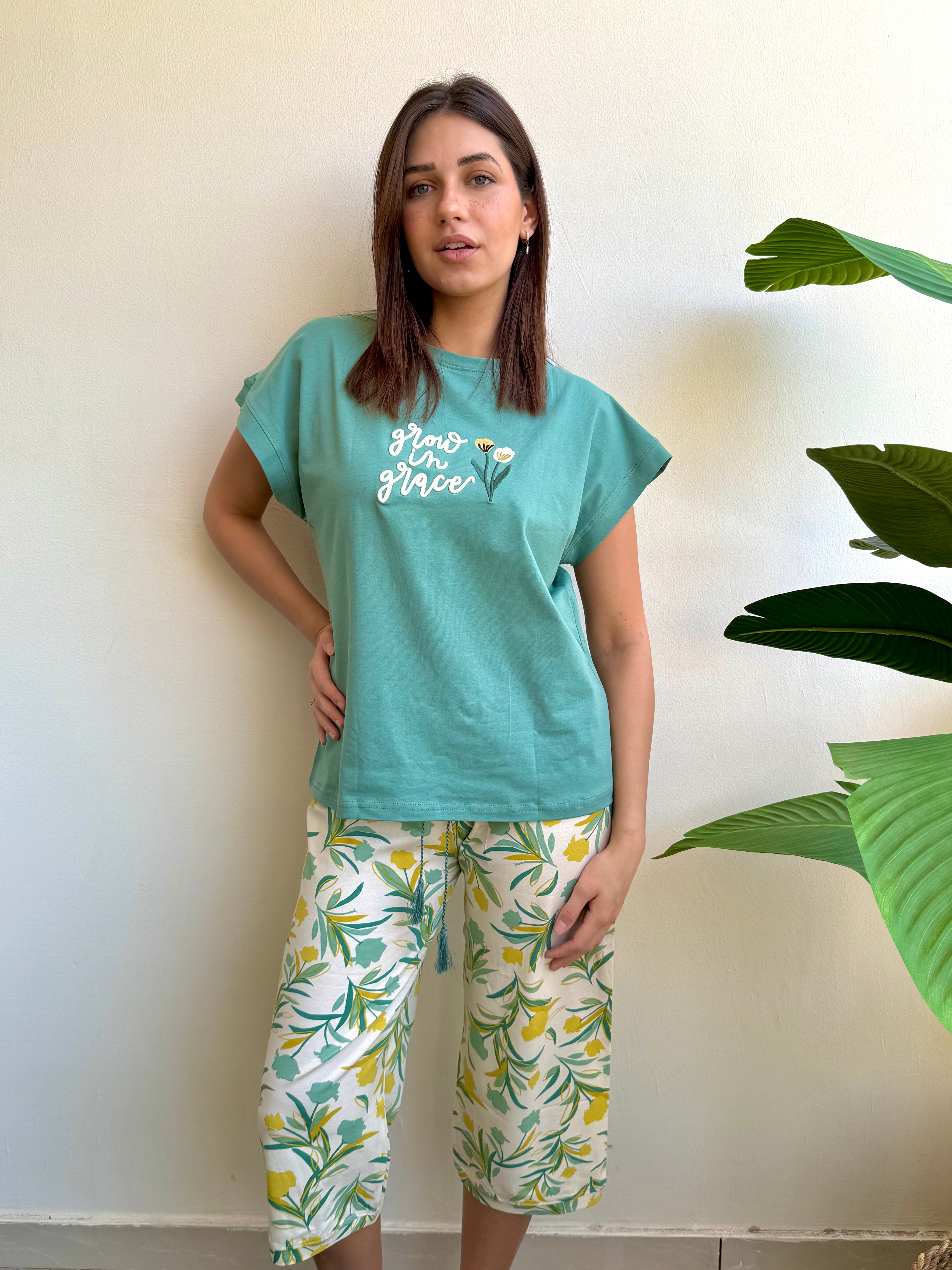 "GLOWING" Bermuda Pajama Set
