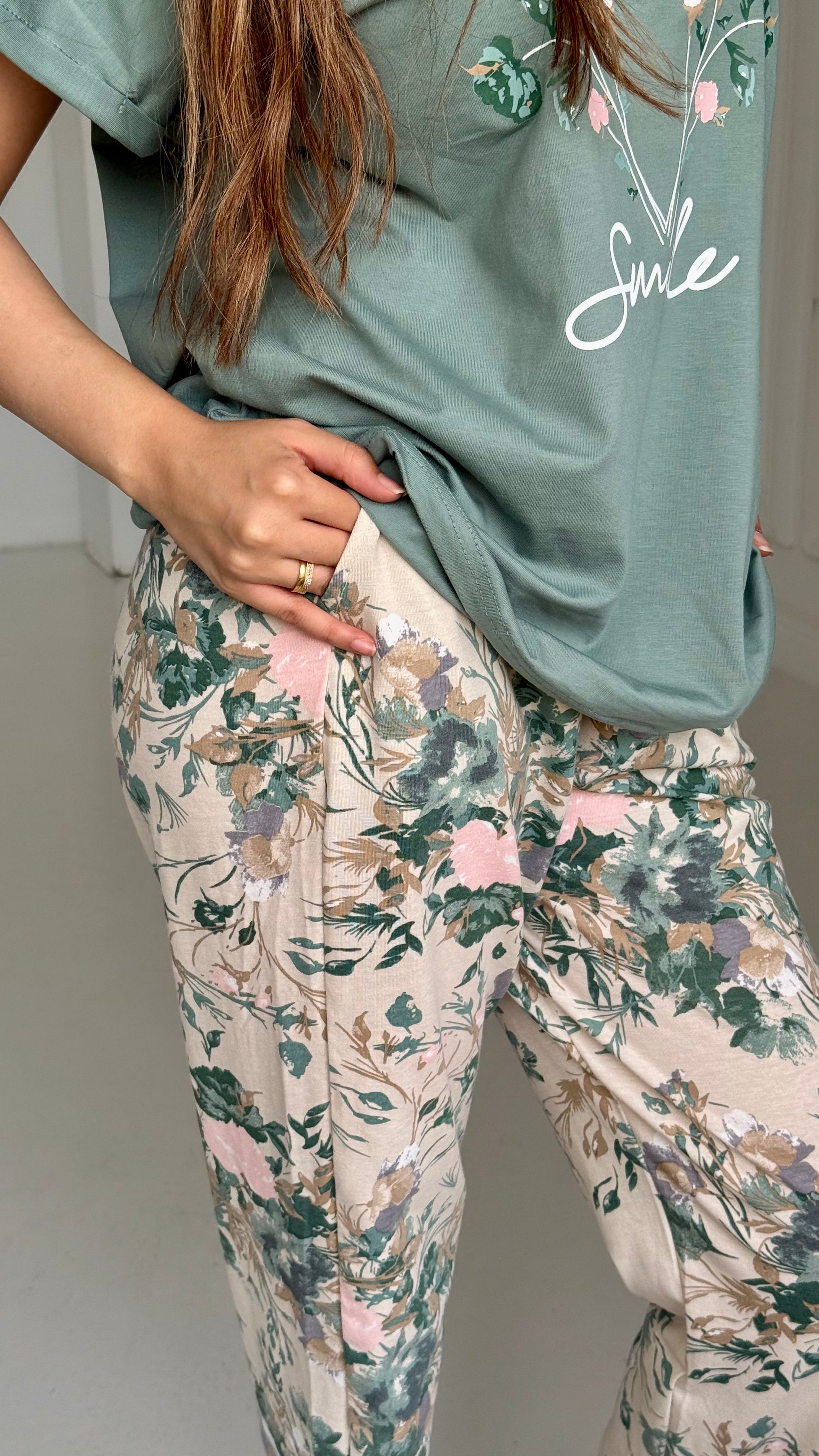 "You Make Me Smile" Pajama Set