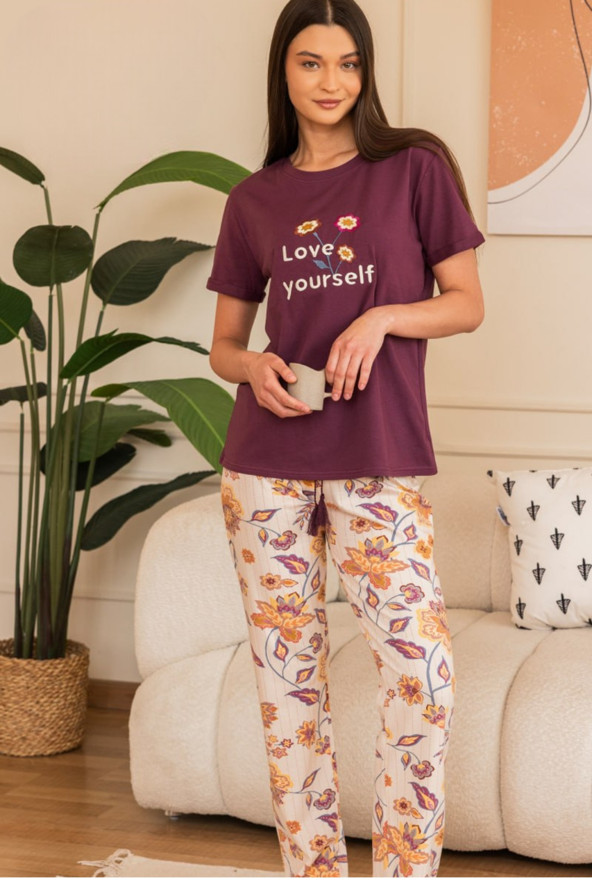 "LOVE YOURSELF" Pajama set