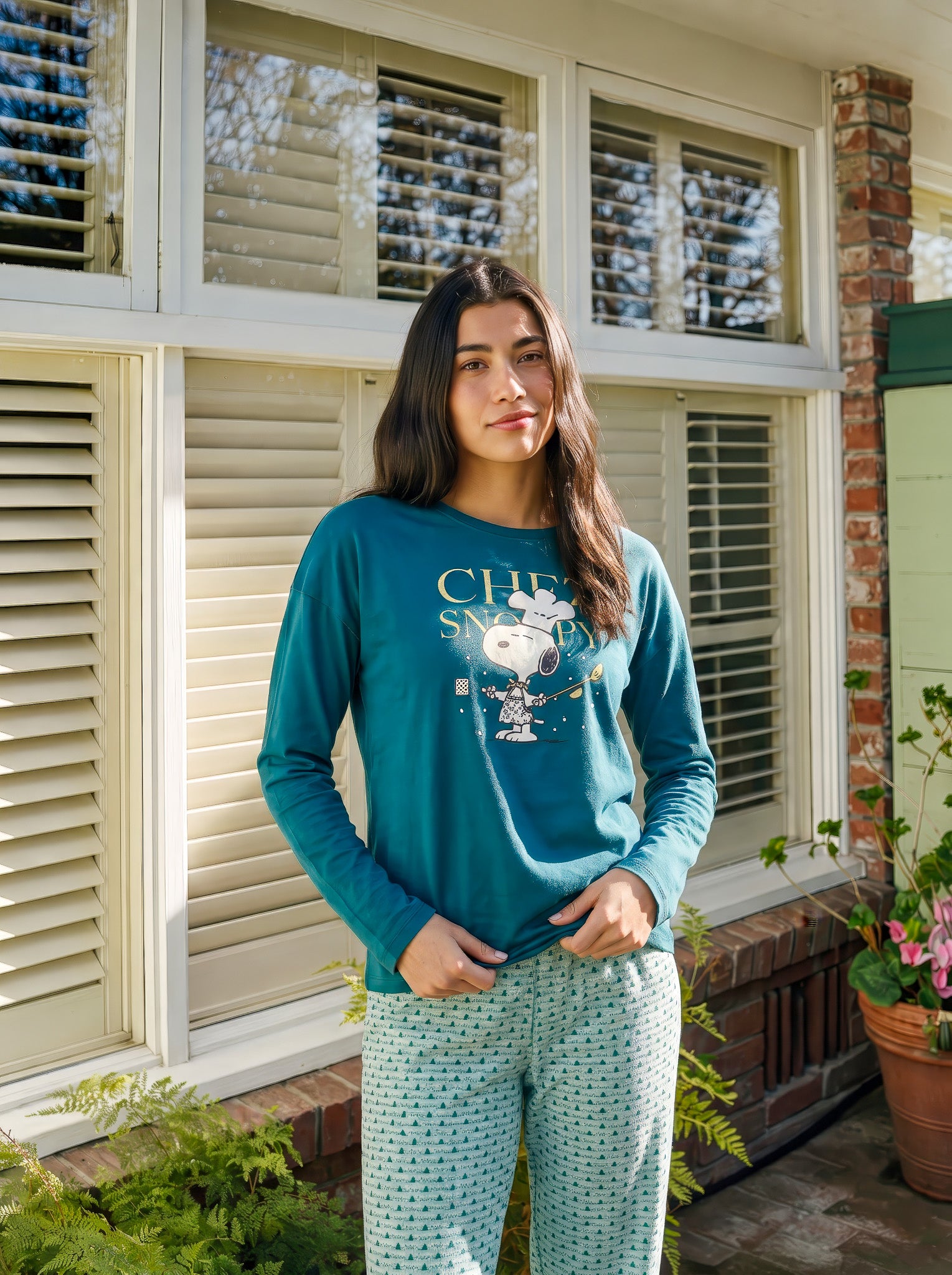 "Chez Snoopy" Pajama Set
