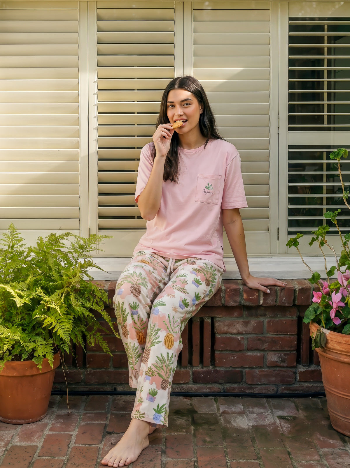 "Le Jandin" Pajama Set