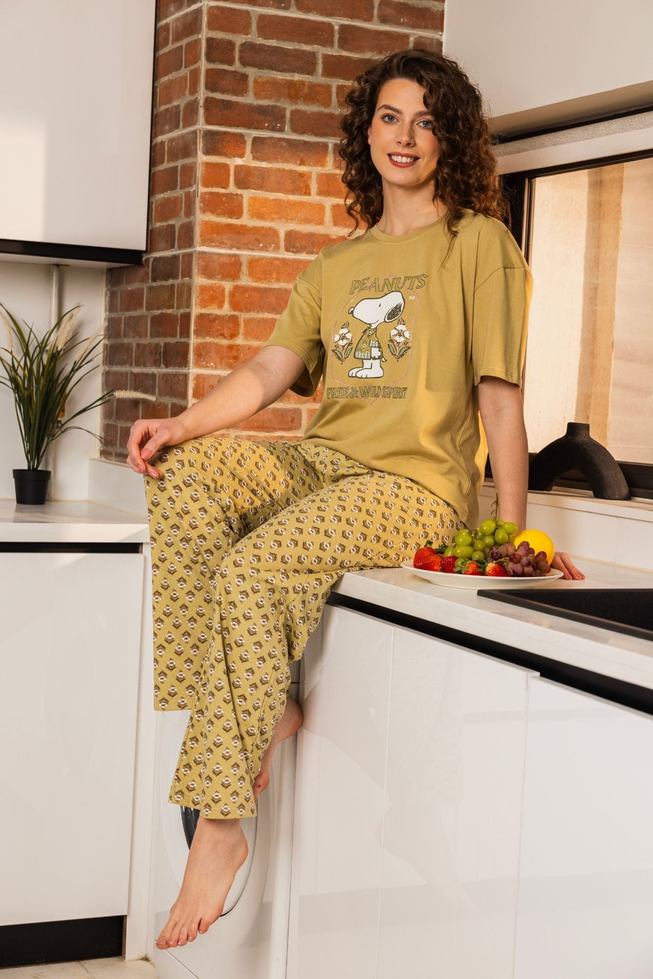 "Peanuts" Pajama Set