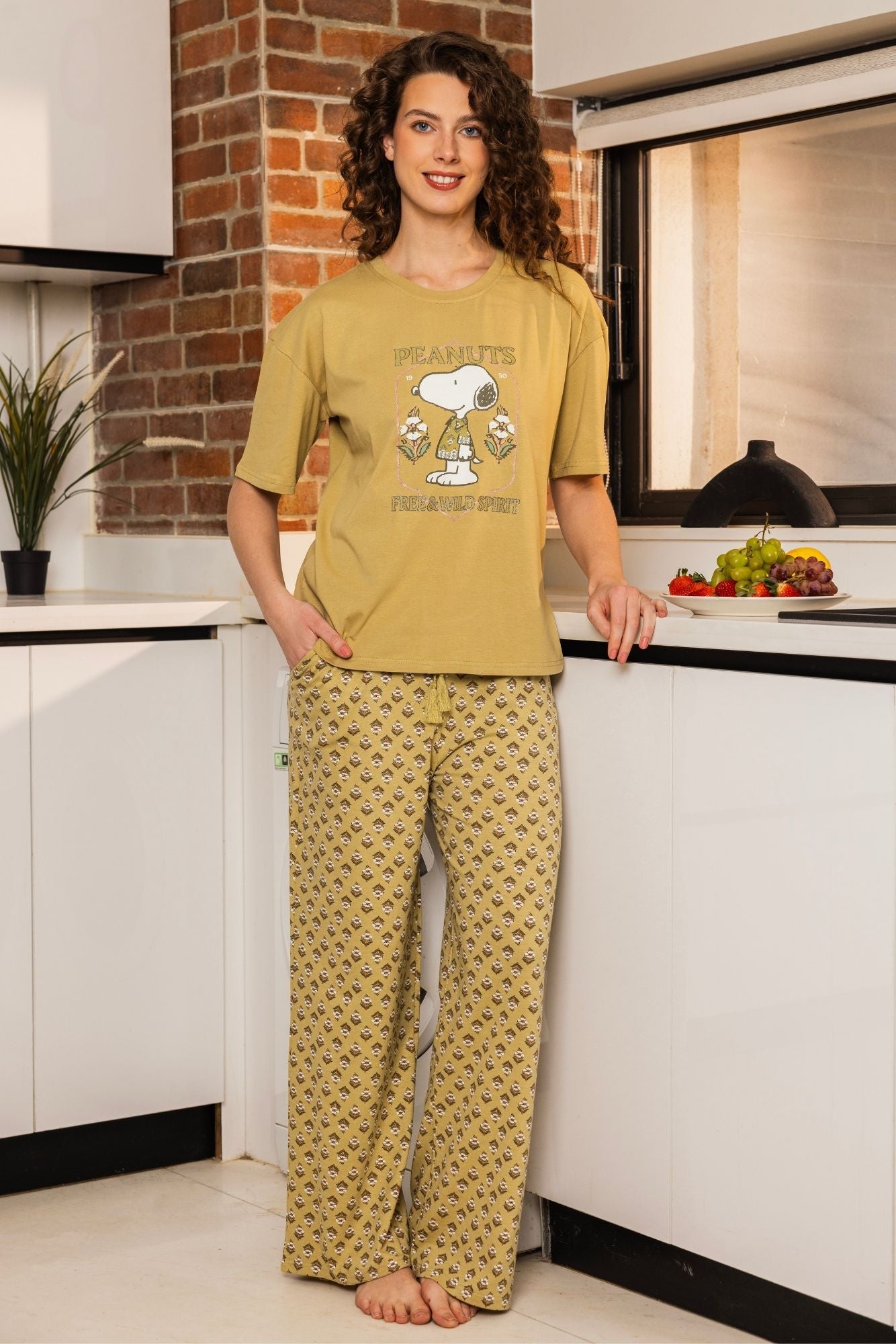 "Peanuts" Pajama Set