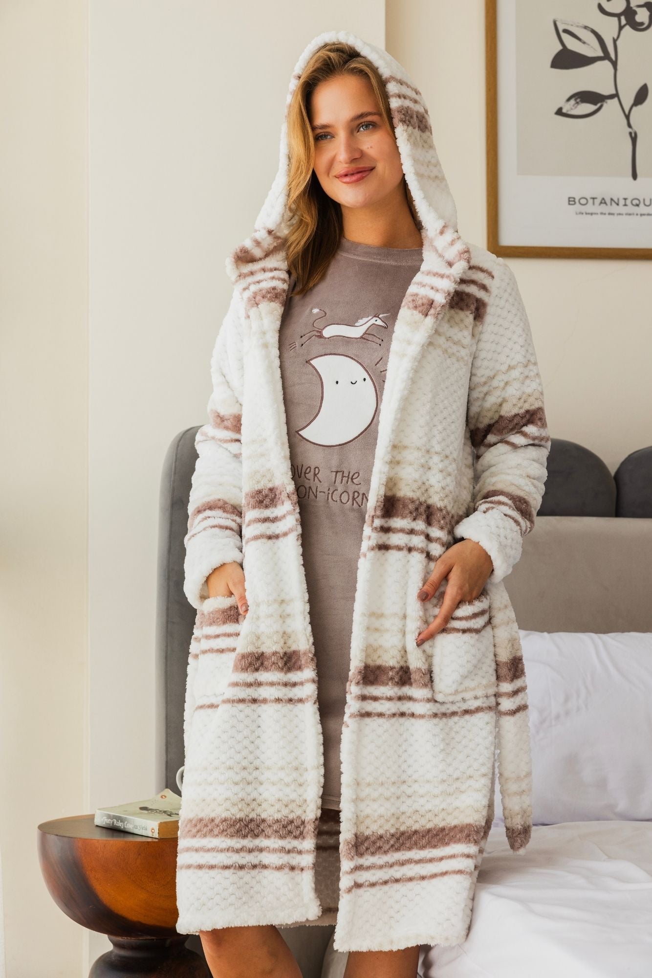 "MOON" Nightshirt With Robe